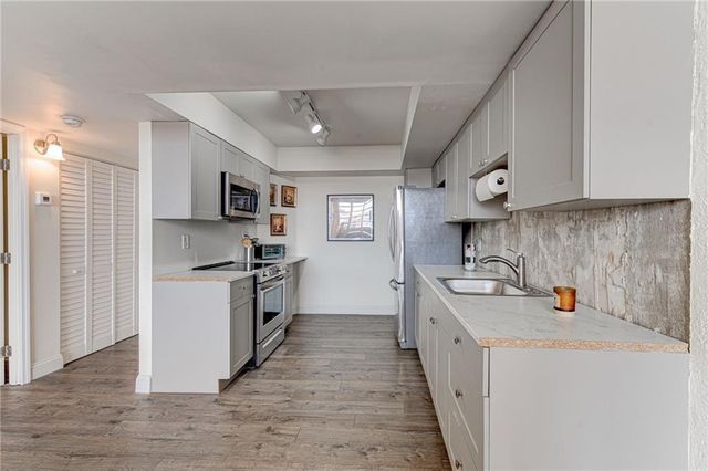 1301 NE Miami Gardens Dr 1721W, Miami, FL 33179