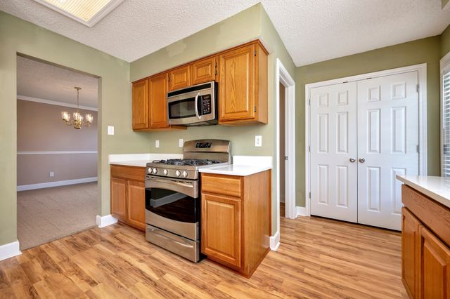 8000 Crazy Horse Lane, Fort Worth, TX 76137