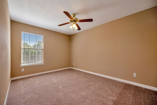 8000 Crazy Horse Lane, Fort Worth, TX 76137