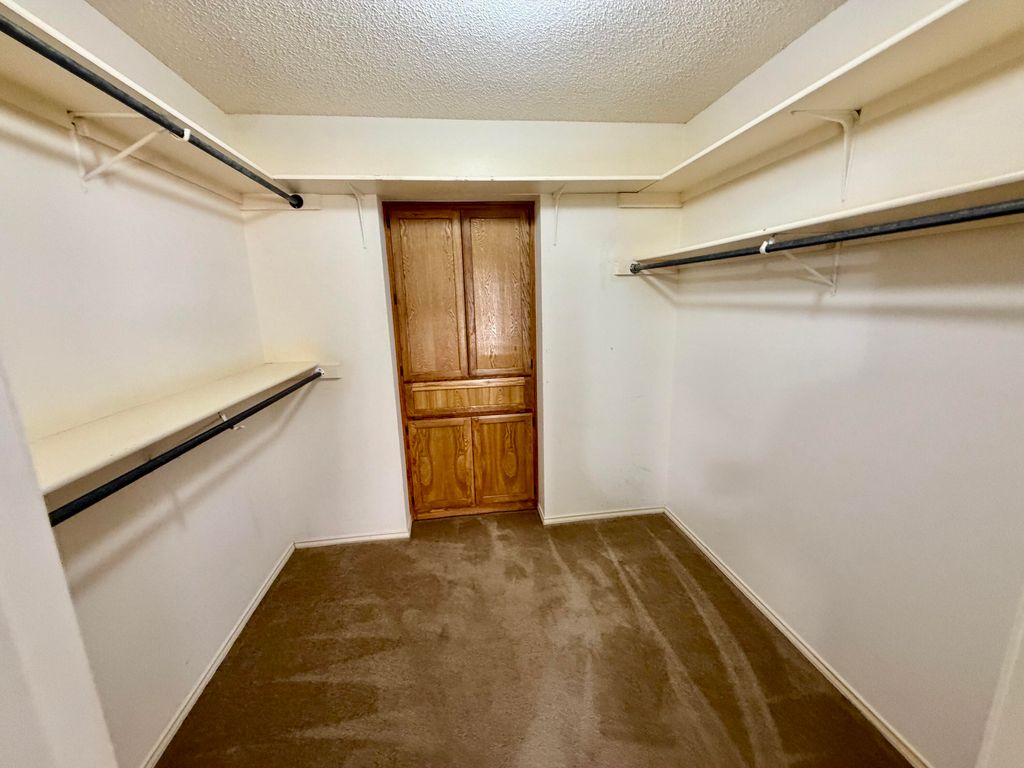 Image 9 of property listing at 3040 Laurel Oak Drive, San Angelo, TX 76904