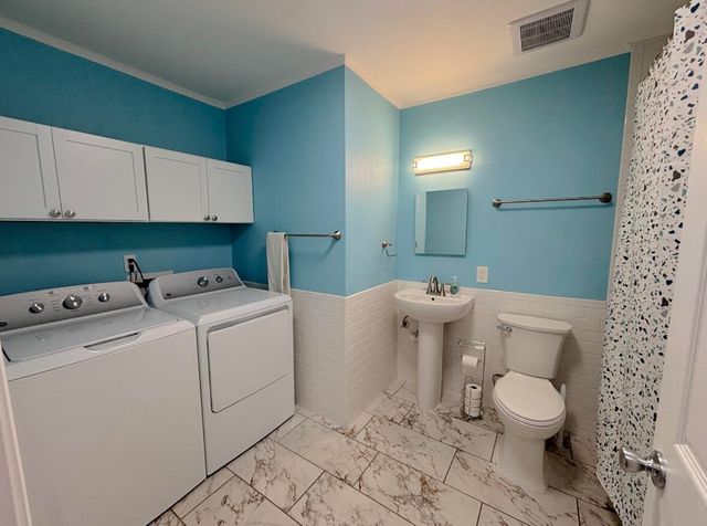 709 James Place, Griffith, IN 46319