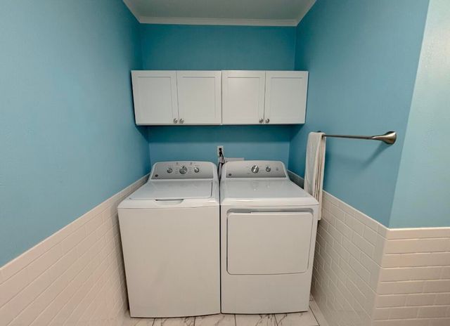 709 James Place, Griffith, IN 46319