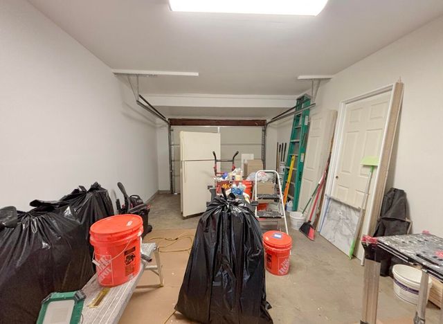 709 James Place, Griffith, IN 46319