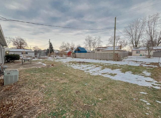 709 James Place, Griffith, IN 46319