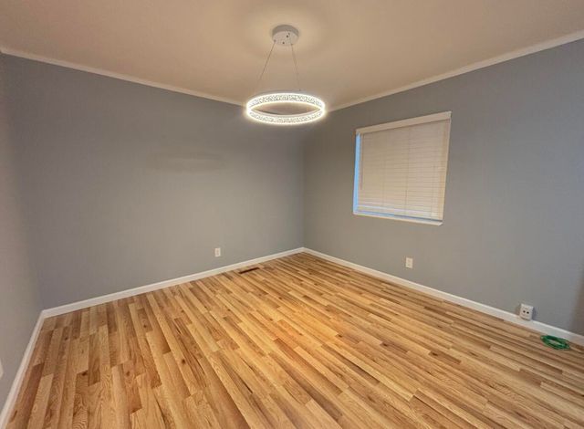 709 James Place, Griffith, IN 46319