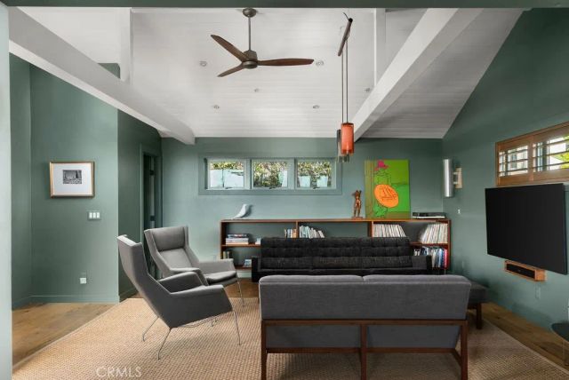 255 Center, Laguna Beach, CA 92651