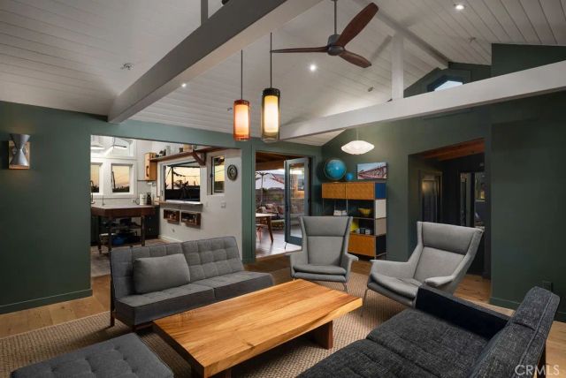 255 Center, Laguna Beach, CA 92651