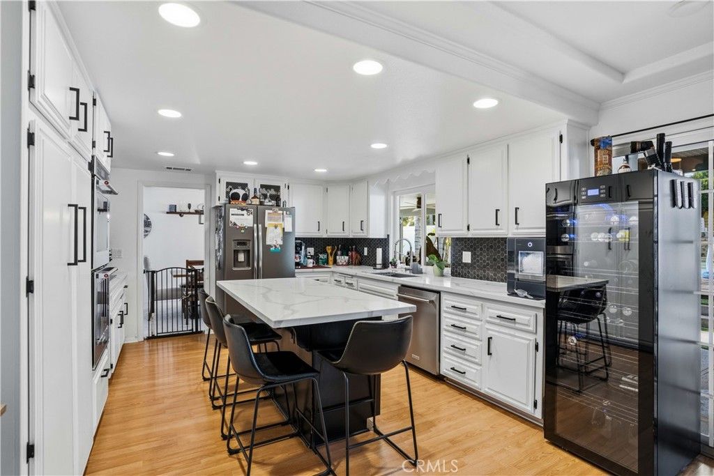 Image 15 of property listing at 30169 Gulf Stream Drive, Canyon Lake, CA 92587