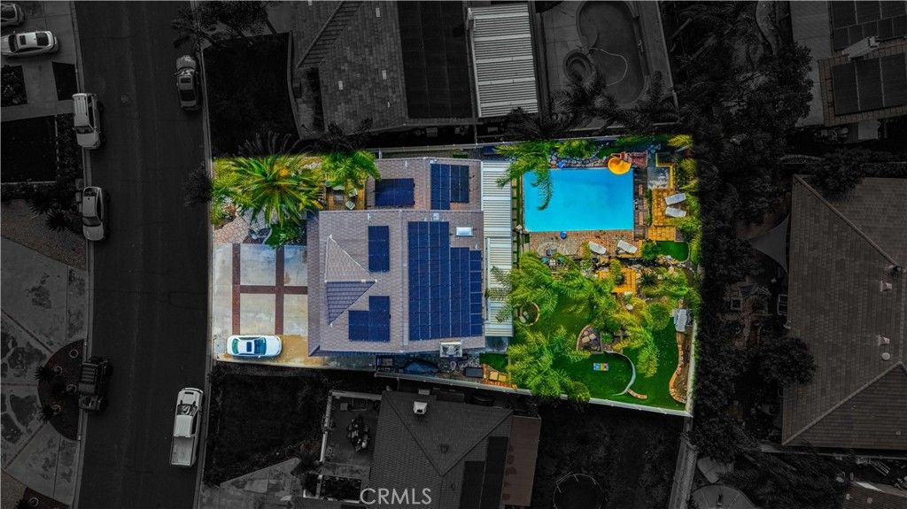 Image 2 of property listing at 30169 Gulf Stream Drive, Canyon Lake, CA 92587