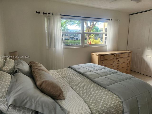 5101 NW 34th Street 101, Lauderdale Lakes, FL 33319