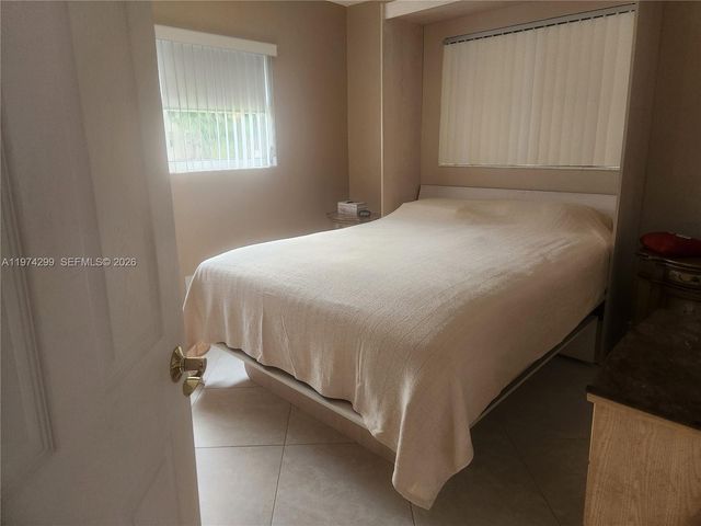 5101 NW 34th Street 101, Lauderdale Lakes, FL 33319