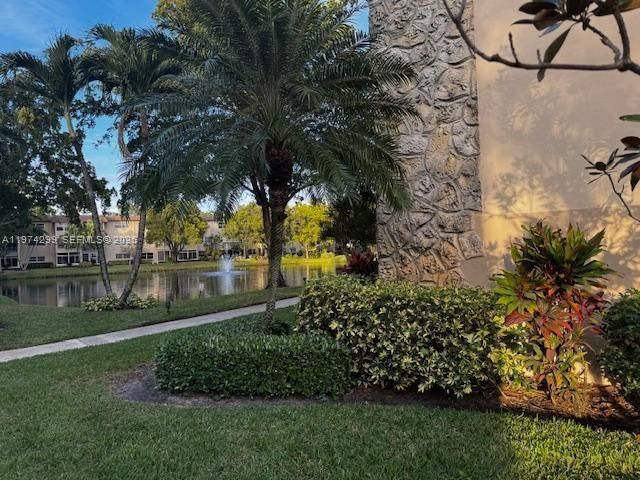 5101 NW 34th Street 101, Lauderdale Lakes, FL 33319