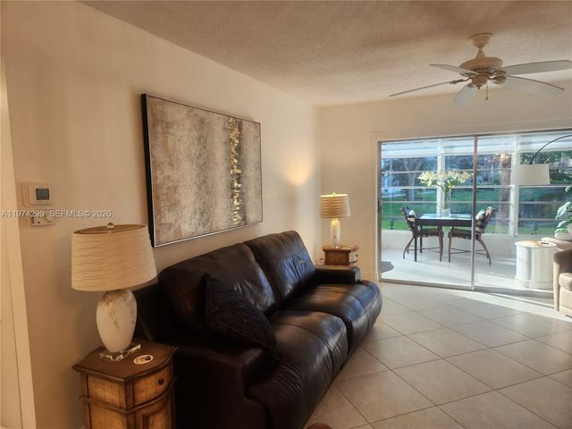 5101 NW 34th Street 101, Lauderdale Lakes, FL 33319
