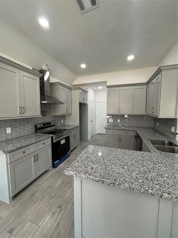 10835 Deaf Smith Street, La Porte, TX 77571