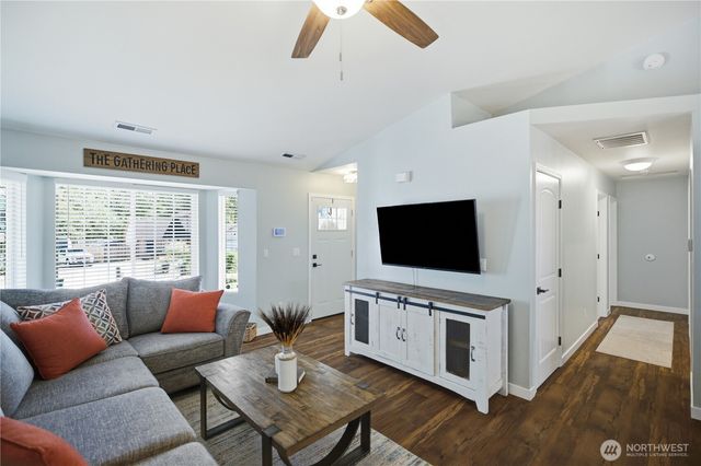 2622 S 362nd Place, Federal Way, WA 98003