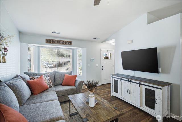 2622 S 362nd Place, Federal Way, WA 98003