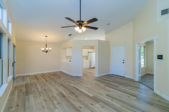 7771 N Baird Avenue, Fresno, CA 93720