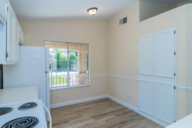 7771 N Baird Avenue, Fresno, CA 93720