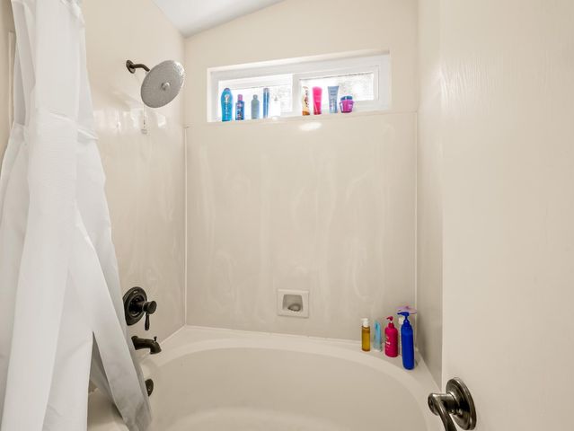 7771 N Baird Avenue, Fresno, CA 93720