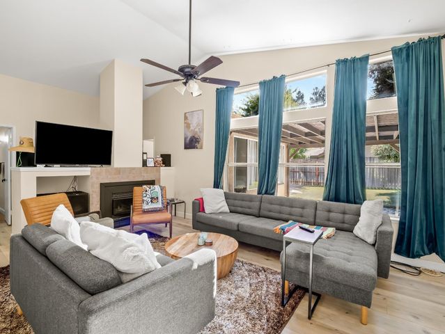 7771 N Baird Avenue, Fresno, CA 93720