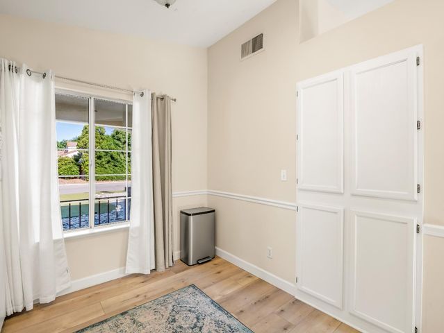 7771 N Baird Avenue, Fresno, CA 93720