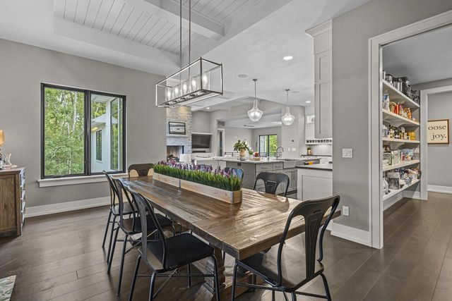 1634 TRINITY RIDGE CIRCLE, De Pere, WI 87448