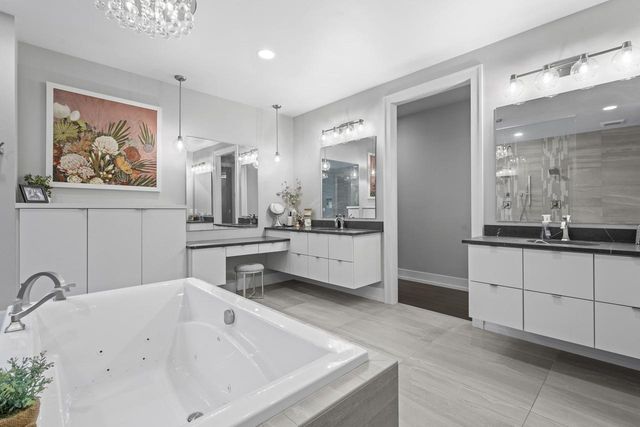 1634 TRINITY RIDGE CIRCLE, De Pere, WI 87448