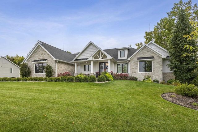 1634 TRINITY RIDGE CIRCLE, De Pere, WI 87448