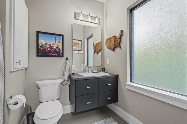 1634 TRINITY RIDGE CIRCLE, De Pere, WI 87448