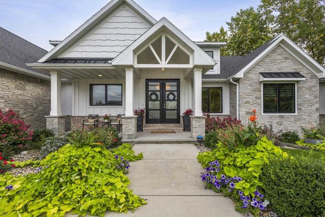 1634 TRINITY RIDGE CIRCLE, De Pere, WI 87448