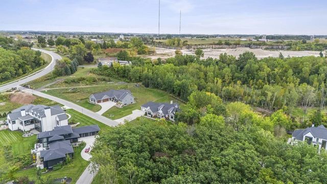 1634 TRINITY RIDGE CIRCLE, De Pere, WI 87448