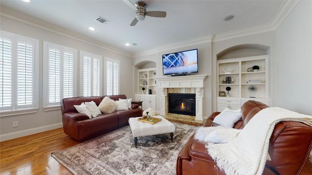 1126 W West 16th Street F, Houston, TX 77008