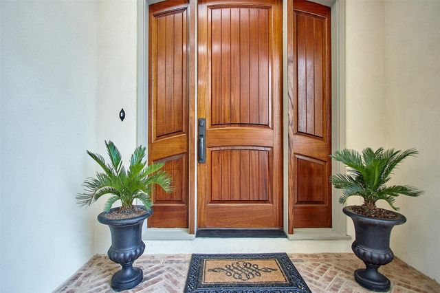 1126 W West 16th Street F, Houston, TX 77008