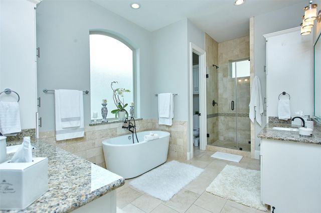 1126 W West 16th Street F, Houston, TX 77008