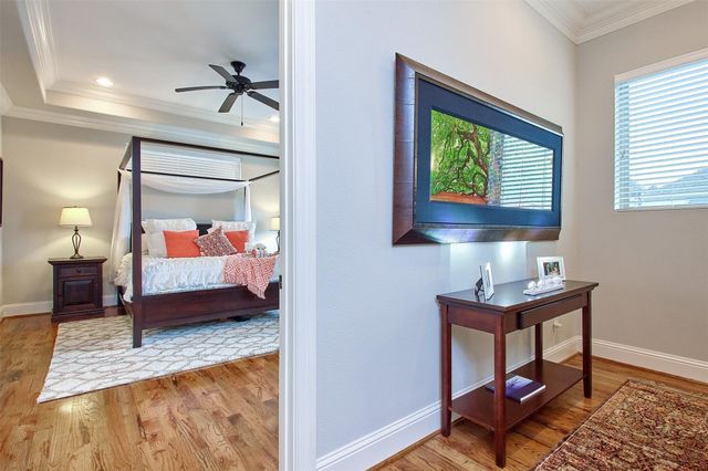 1126 W West 16th Street F, Houston, TX 77008