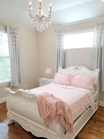 1126 W West 16th Street F, Houston, TX 77008