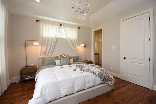 1126 W West 16th Street F, Houston, TX 77008