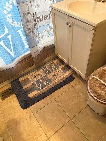 1833 S 4TH Avenue, Maywood, IL 60153