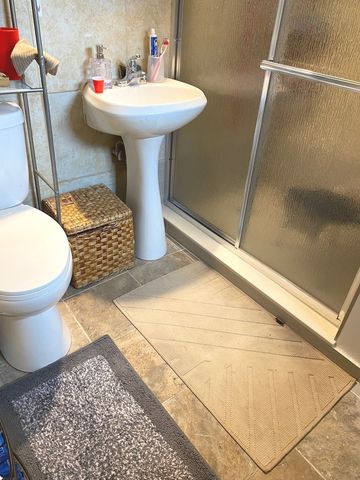 1833 S 4TH Avenue, Maywood, IL 60153