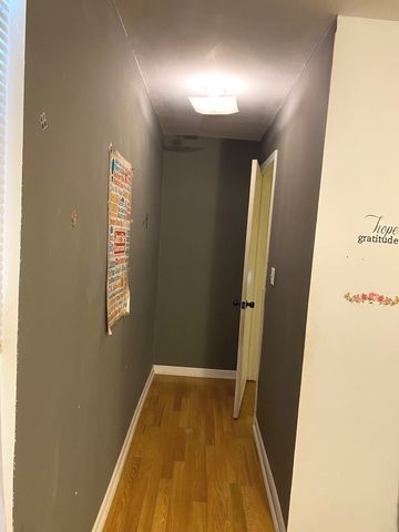 1833 S 4TH Avenue, Maywood, IL 60153