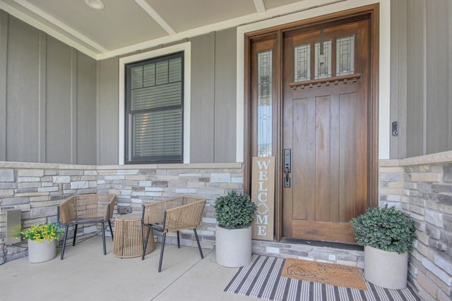 13333 Camas Drive, St. John, IN 46373