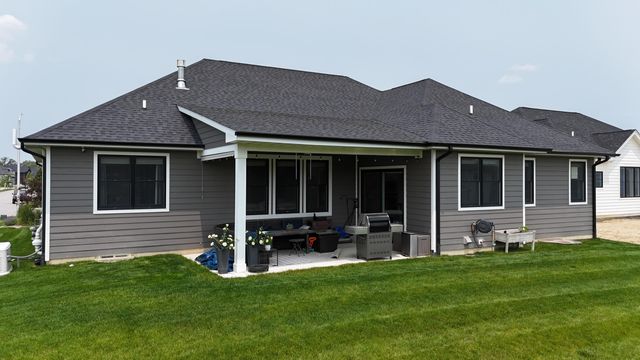 13333 Camas Drive, St. John, IN 46373