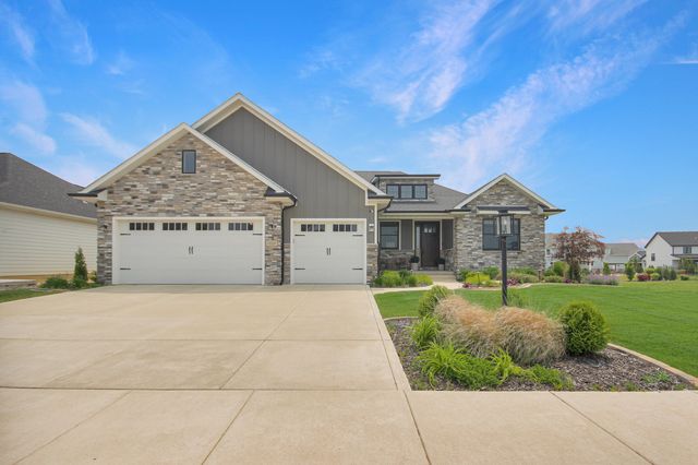 13333 Camas Drive, St. John, IN 46373
