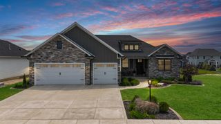 13333 Camas Drive, St. John, IN 46373