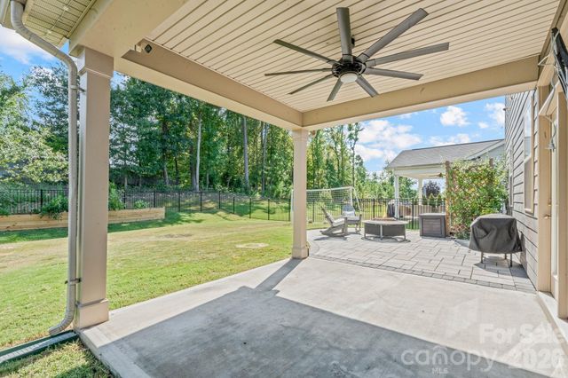 12804 Heath Grove Drive, Huntersville, NC 28078