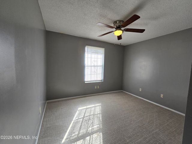 5639 SOPHIST Circle N, Jacksonville, FL 32219