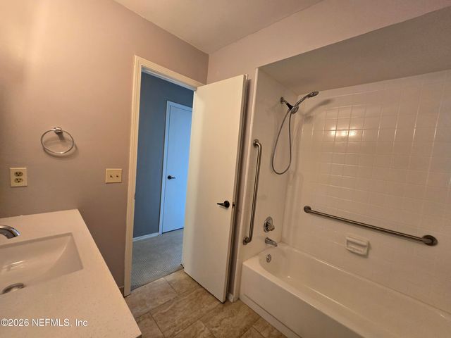 5639 SOPHIST Circle N, Jacksonville, FL 32219