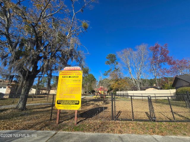 5639 SOPHIST Circle N, Jacksonville, FL 32219