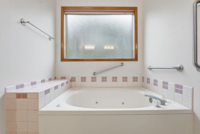 5202 N Hutton View Ln, Spokane, WA 99212