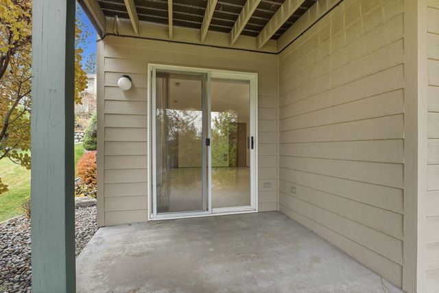 5202 N Hutton View Ln, Spokane, WA 99212